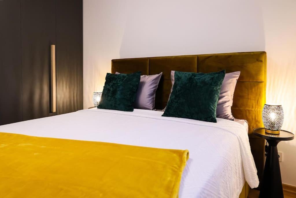 Apartment Luxury Infusion By - Free Parking *