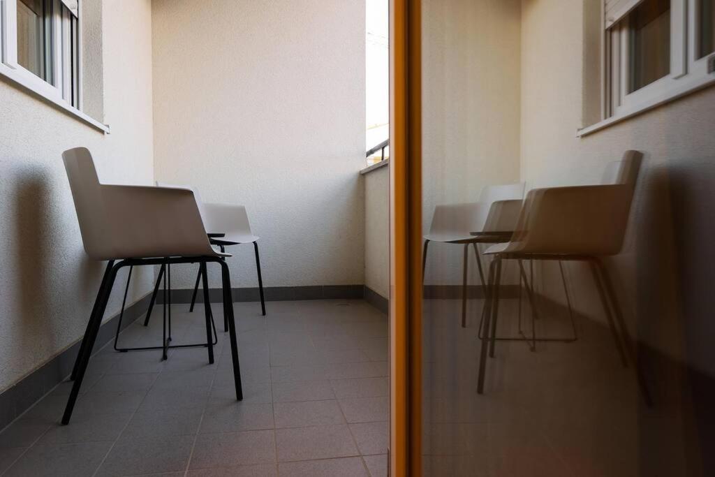 Luxury Infusion By - Free Parking Apartment *