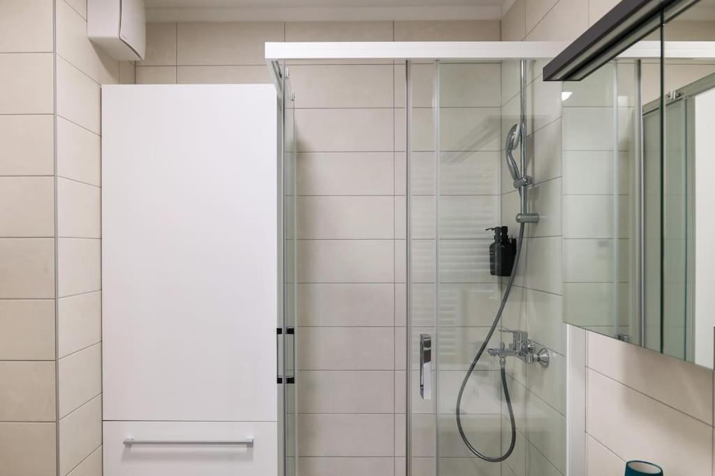 Apartment Luxury Infusion By - Free Parking